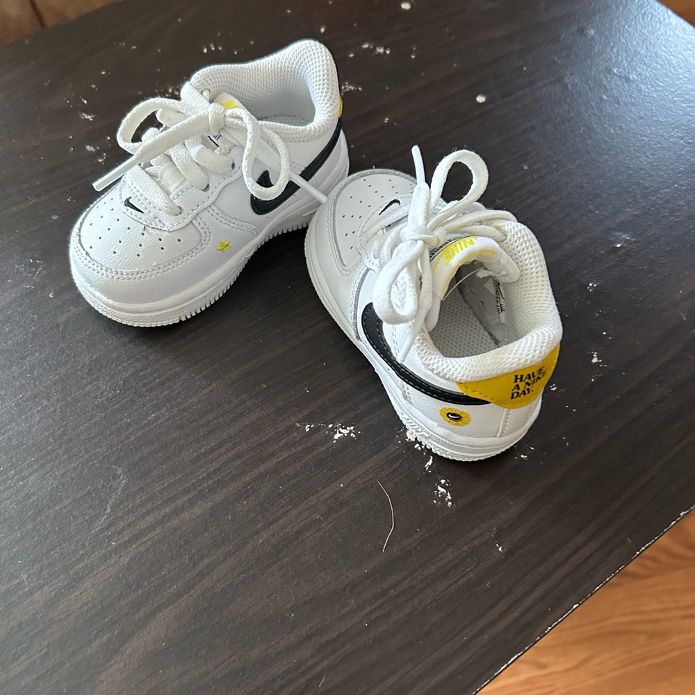 Special edition Nike size 4C have a Nike day